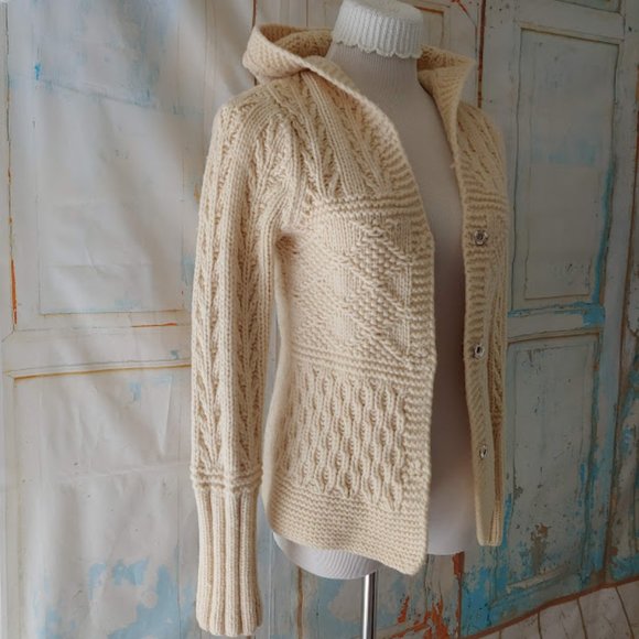 American Eagle hand knit 100% lambs wool hooded cable cardigan sweater/S/cream - Picture 5 of 10